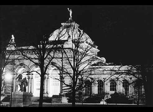 Memorial Hall Philadelphia at Night - Gallery Wrapped Canvas Art 28" x 42"