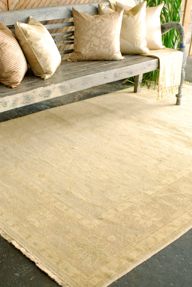 Surya Ainsley AIN-1000 5'6" x 8'6" Rug