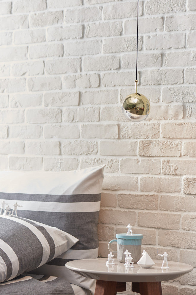 Dora Pendant single, Brass