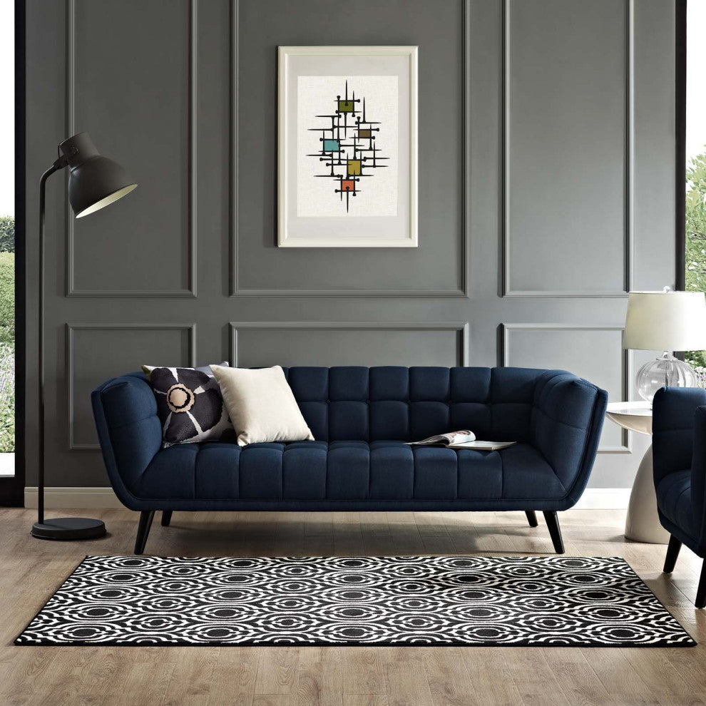 Black and White Frame Transitional Moroccan Trellis 5x8 Area Rug