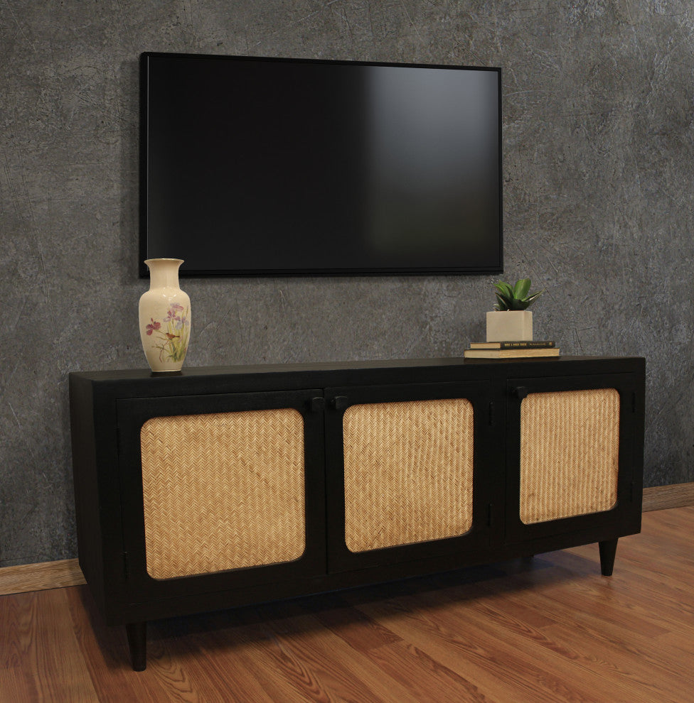 Navice 3-Door Plasma Stand