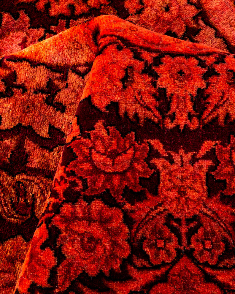 Fine Vibrance, One-of-a-Kind Hand-Knotted Area Rug Purple, 6' 2 x 9' 2