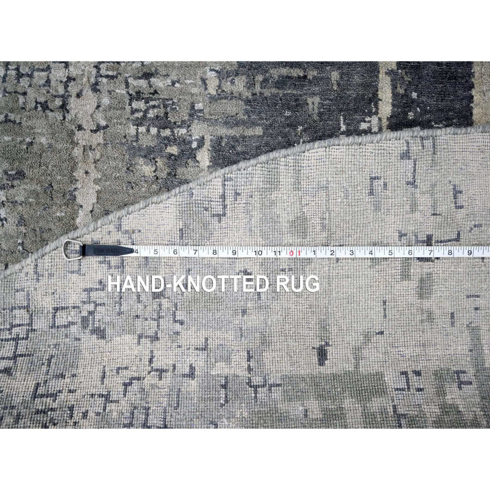 Cloud Gray Hand Knotted Abstract Design Wool and Silk Round Rug 9'10"x9'10"