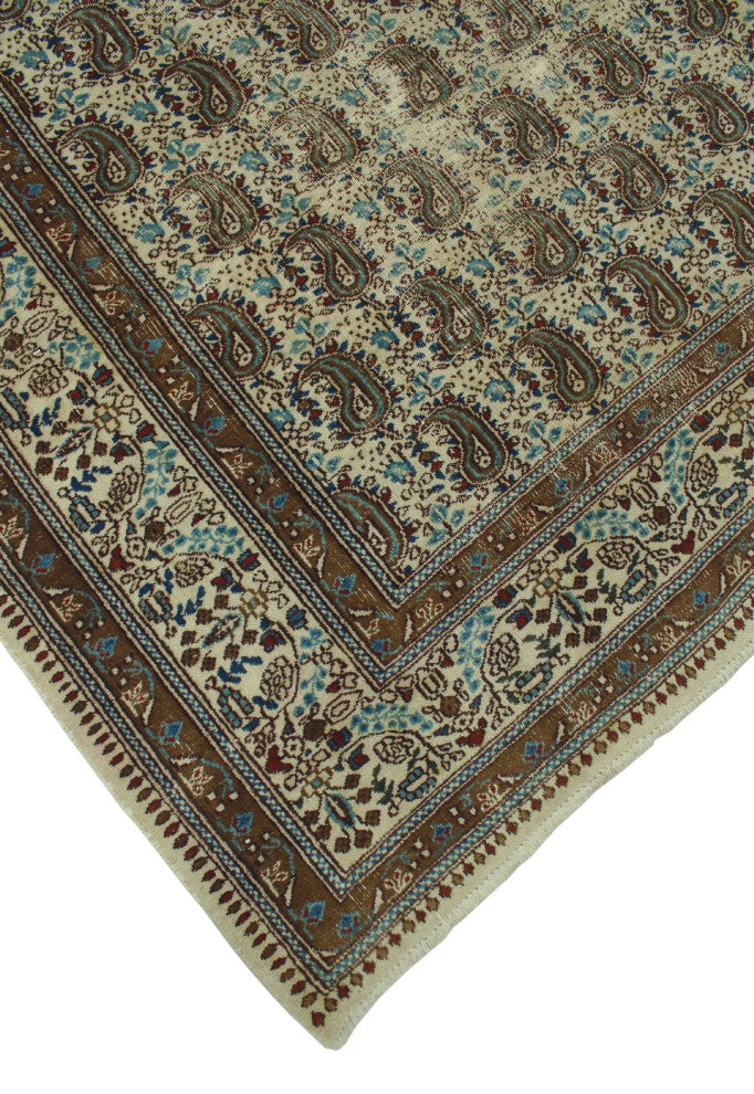 Fine Vintage Amber Ivory Rug