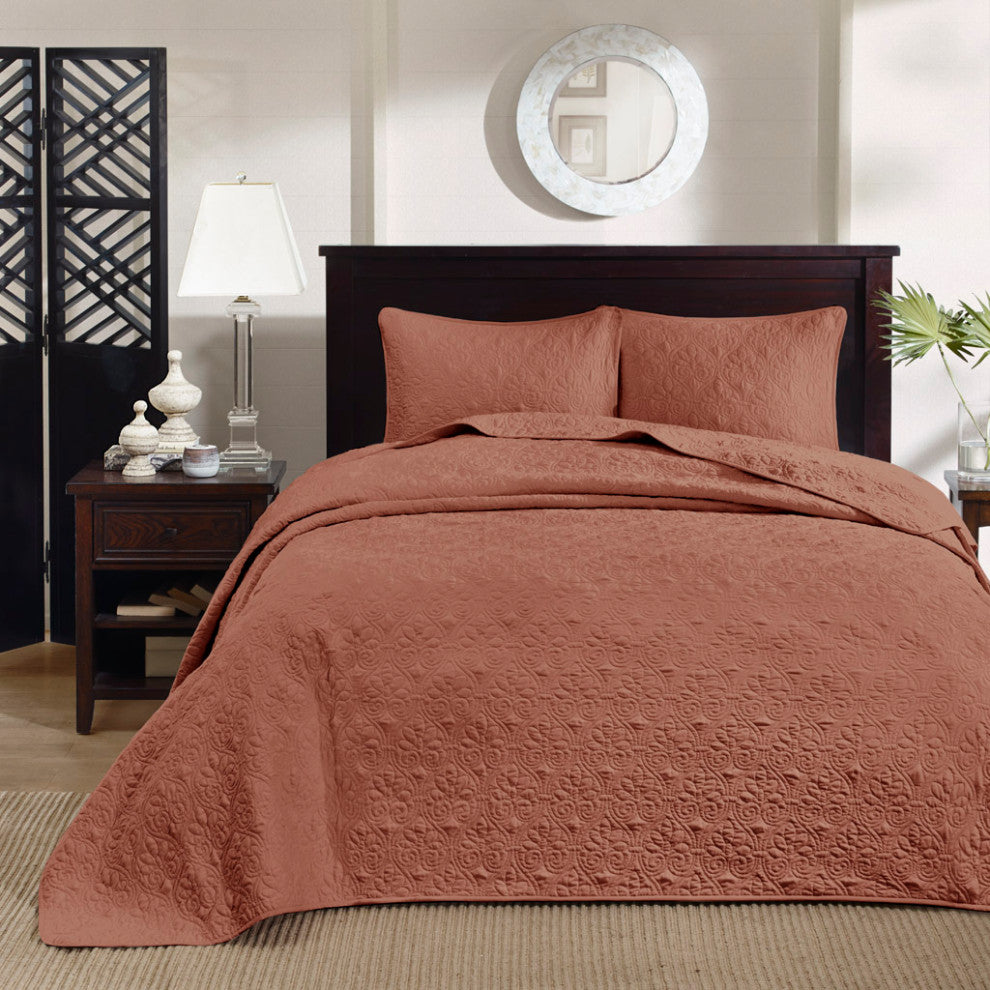 Madison Park Quebec 3 Piece Reversible Bedspread Set