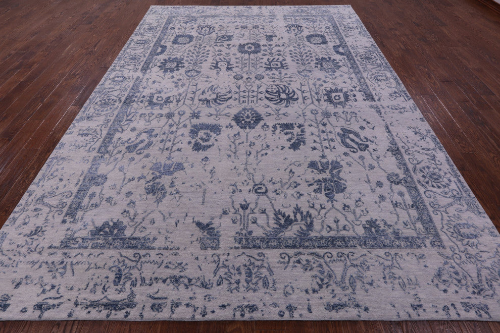 8' 11" X 12' 4" Hand Knotted Wool & Silk Persian Rug - Q15741