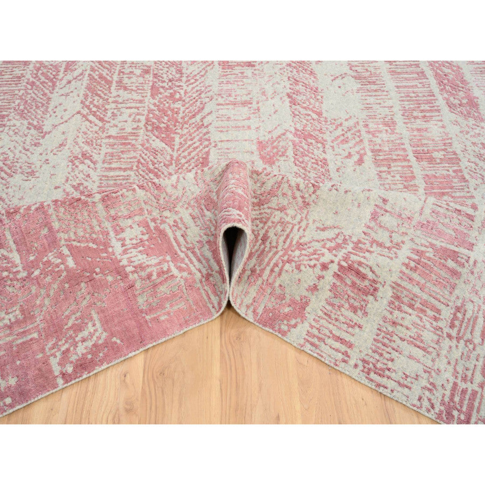 Rose Pink Jacquard Hand Loomed All Over Design Wool and Silk Rug, 9'0"x11'10"
