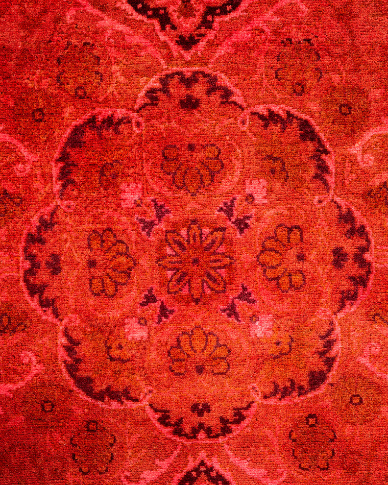 Fine Vibrance, One-of-a-Kind Hand-Knotted Area Rug Beige, 6' 2 x 9' 6