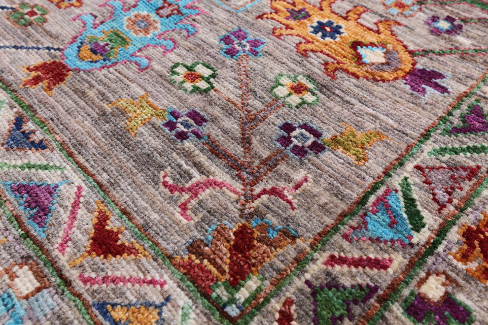 8' 0" X 9' 4" Persian Tabriz Hand-Knotted Rug Q9824