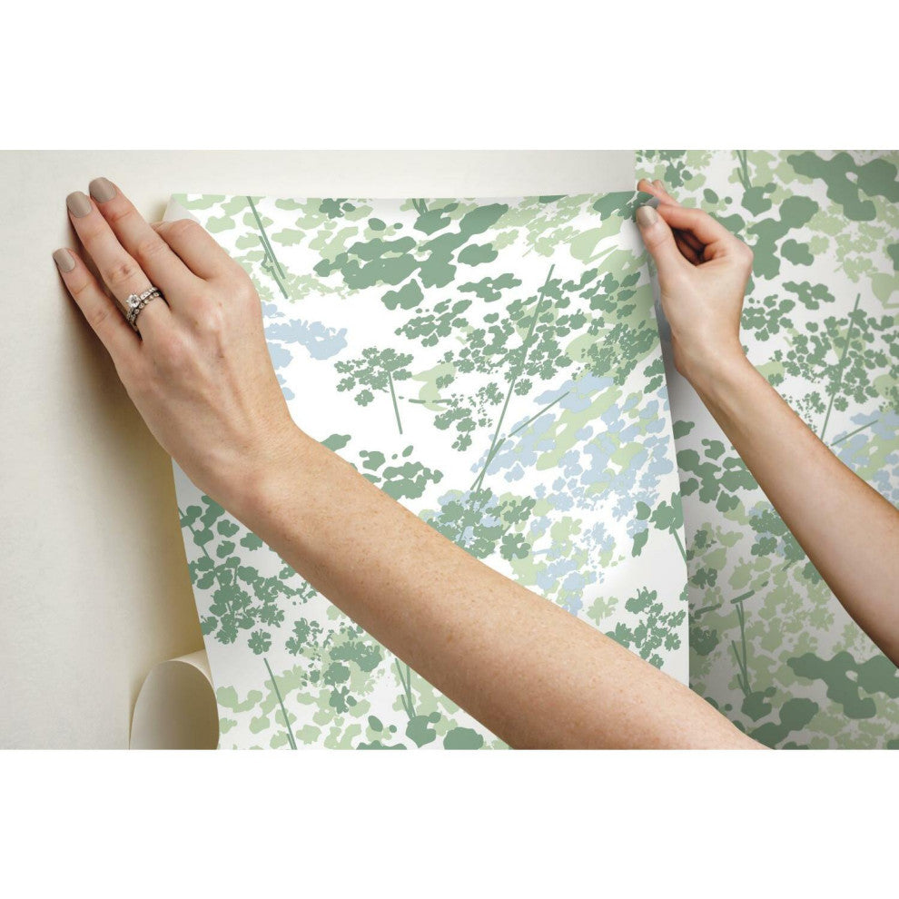 Green & White Queen Anne's Lace Peel & Stick Wallpaper
