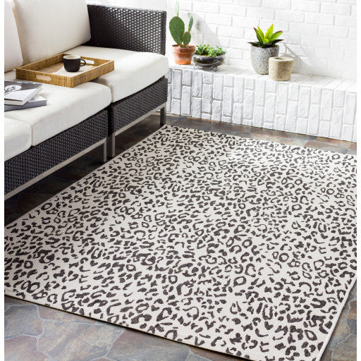 Surya Eagean EAG-2354 4'3"x5'11" Rug, Black/White/Medium Gray