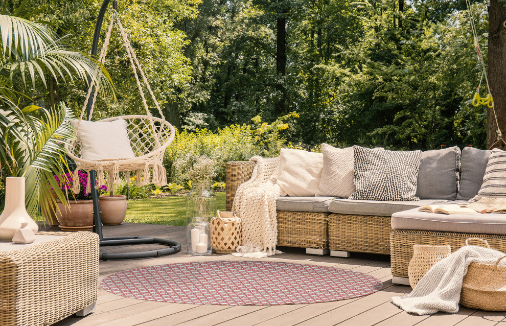 Rattan Geometric Indoor/Outdoor Rug