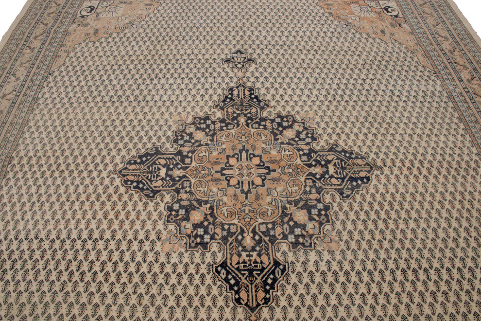Vintage Turkish Hand-Knotted Rug 7' 9" x 10' 8", 93 in. x 128 in.