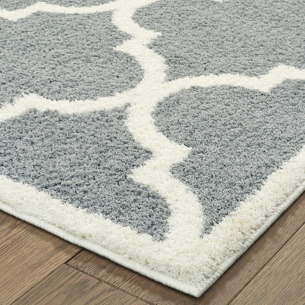 Viviana Scallop Lattice Grey/ Ivory Area Rug, 2''3"x7''6"