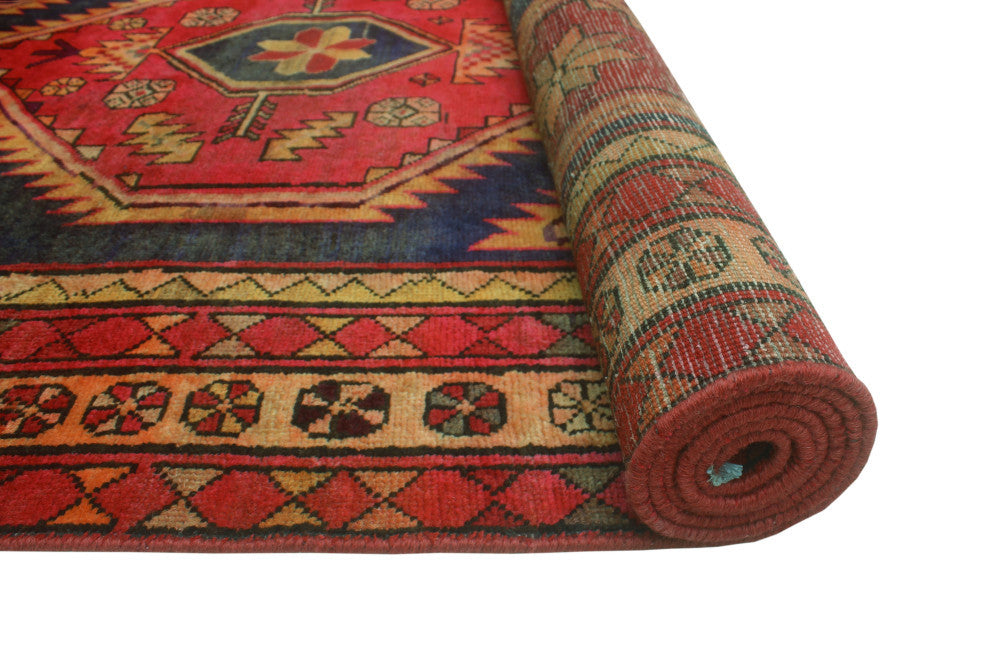 Fine Vintage Distressed Bruno Red/Gold Runner, 4'8x9'9