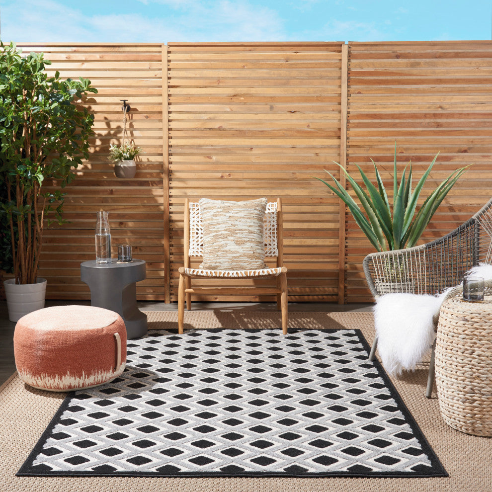 Nourison Aloha 6' x 9' Black White Modern Area Rug