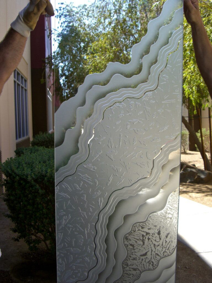 Pantry Door - Metamorphosis Peak - Primed - 28" x 80" - Knob on Right - Push...