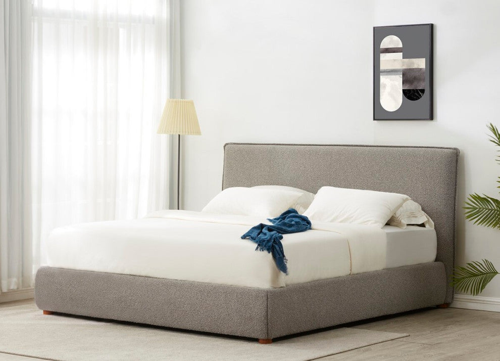 Safavieh Couture Callahan Boucle Bed, Light Grey, Queen