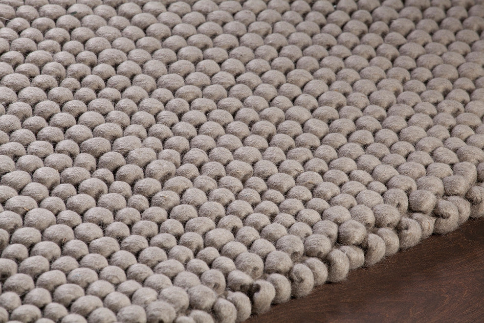 Quina Handwoven Contemporary Shag Rug, Silver, Rectangular 5'x7'6