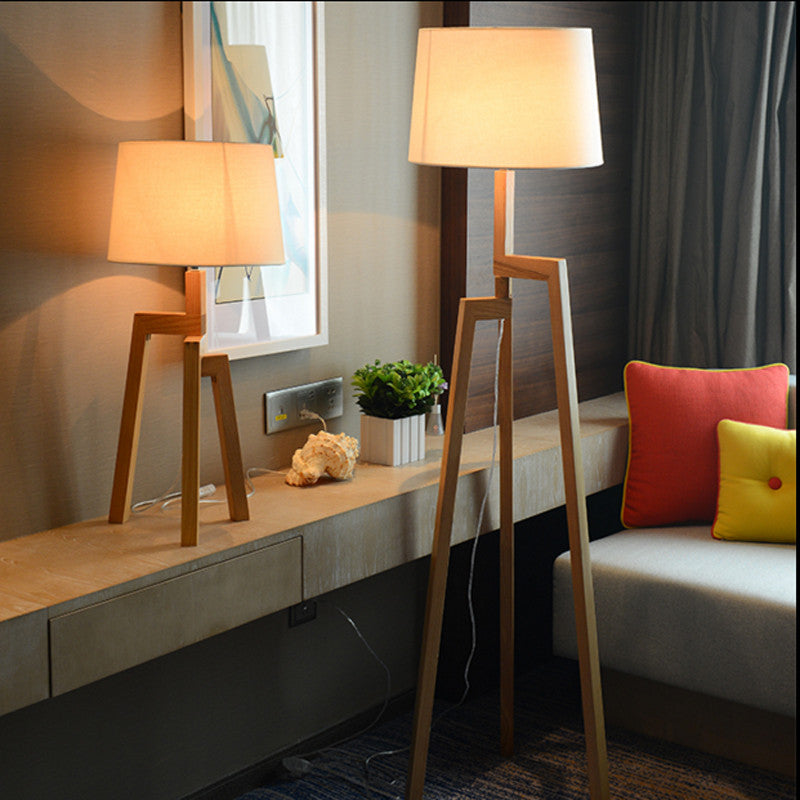 Guttingen | Modern LED Solid Wood Table Light Fixture