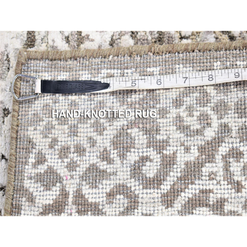 Ivory Modern Arabesque Design Hand Knotted Wool and Silk Runner Rug, 2'8"x8'2"