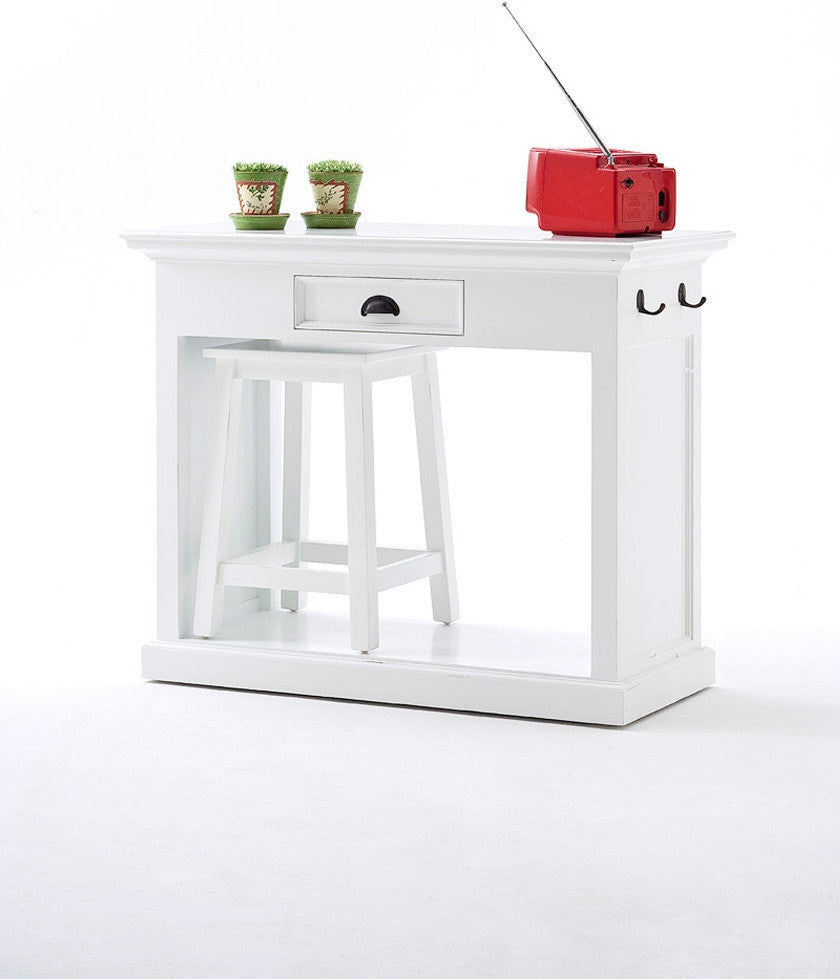 Halifax Kitchen Table Set With Stools and Cushions