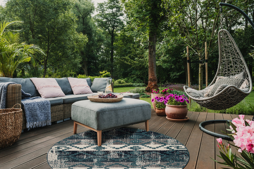 Pianta Teal 3'11" x 5'7" Rectangle Area Rug