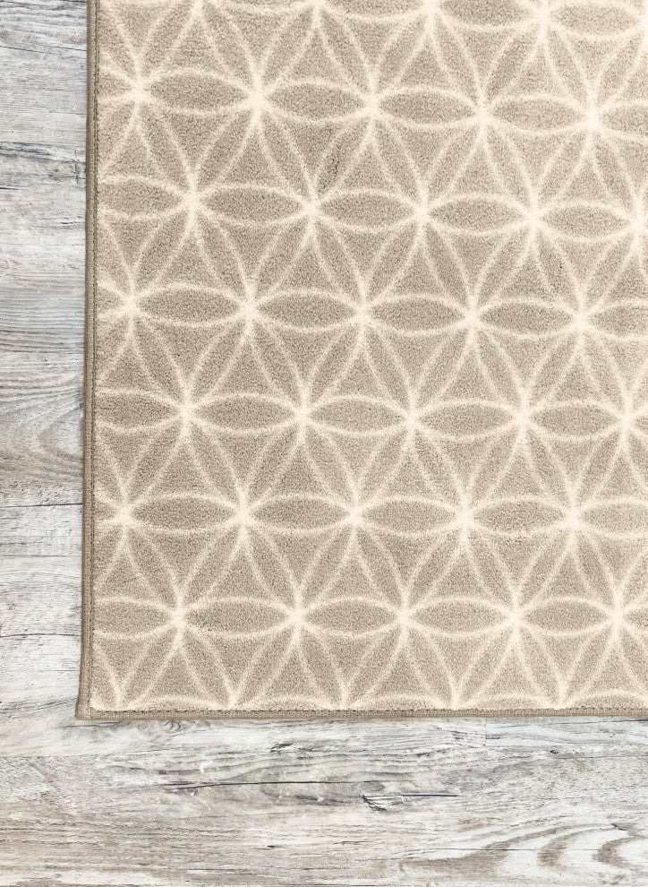 EYELET Soft Tactesse Nylon Area Rug with Anti-Stain Protection, Candlelight, Xxl: 12'x14'