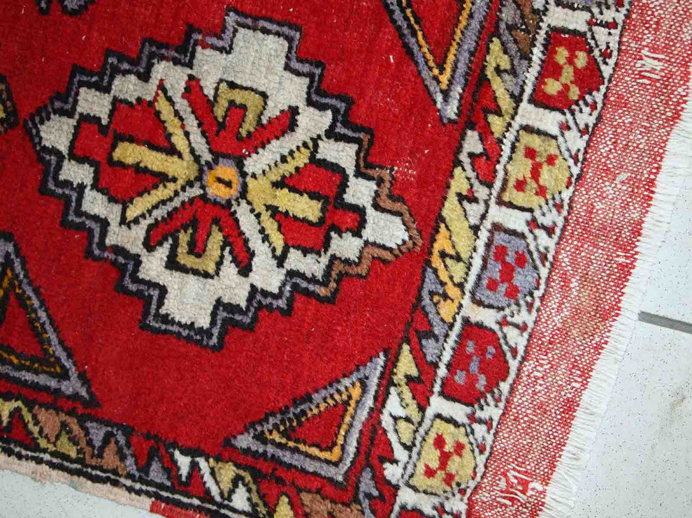 Handmade vintage Turkish Yastik rug 1.6' x 3.5' (48cm x 107cm) 1950s