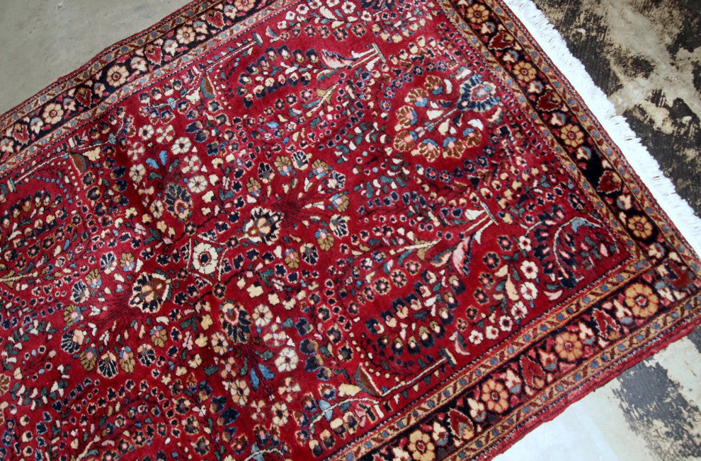 Handmade antique Persian Sarouk rug 3.2' x 5.3' (97cm x 151cm) 1920s