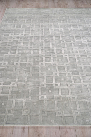 Camora Modern Handloomed Silky Nylon Light Silver Area Rug, 12'x15'