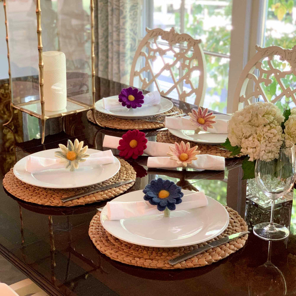 Felt Daisy Napkin Rings, Set of 6