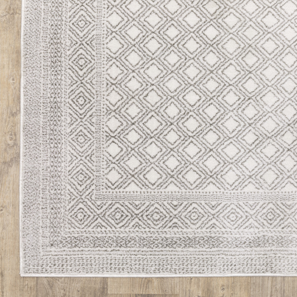 Monfort Diamond Oriental White/Grey Indoor Area Rug, 3'3"x5'