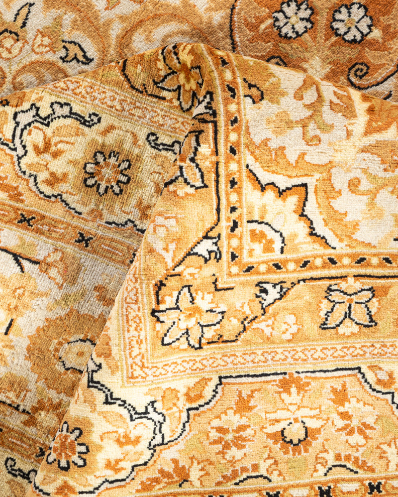 Momauk One-of-a-Kind Hand-Knotted Area Rug Ivory, 8'2"x10'3"