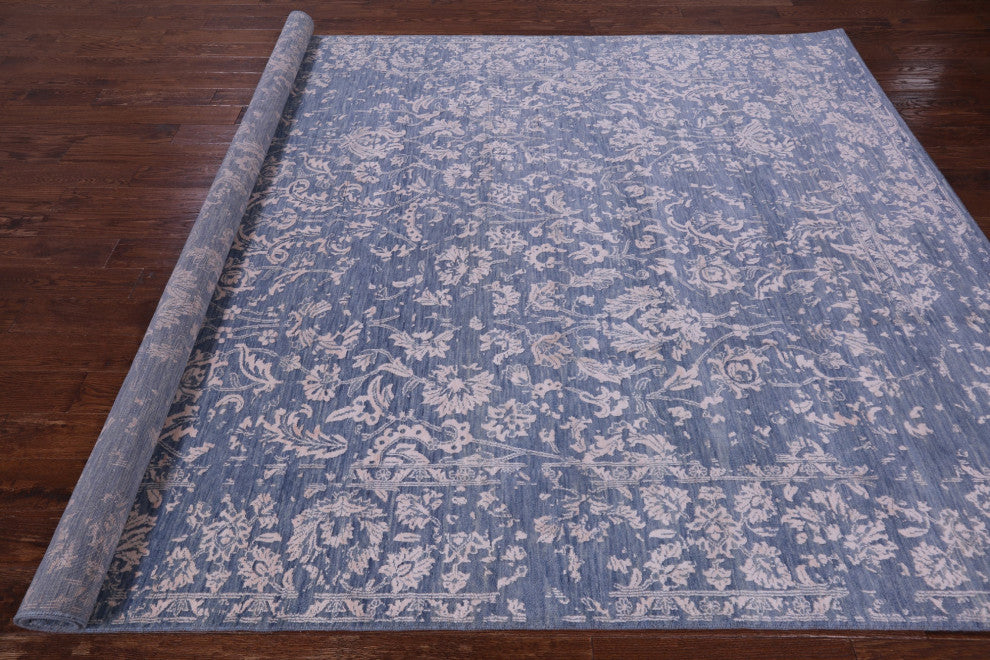 8' 2" X 10' 3" Wool & Silk Handmade Persian Rug - Q15766