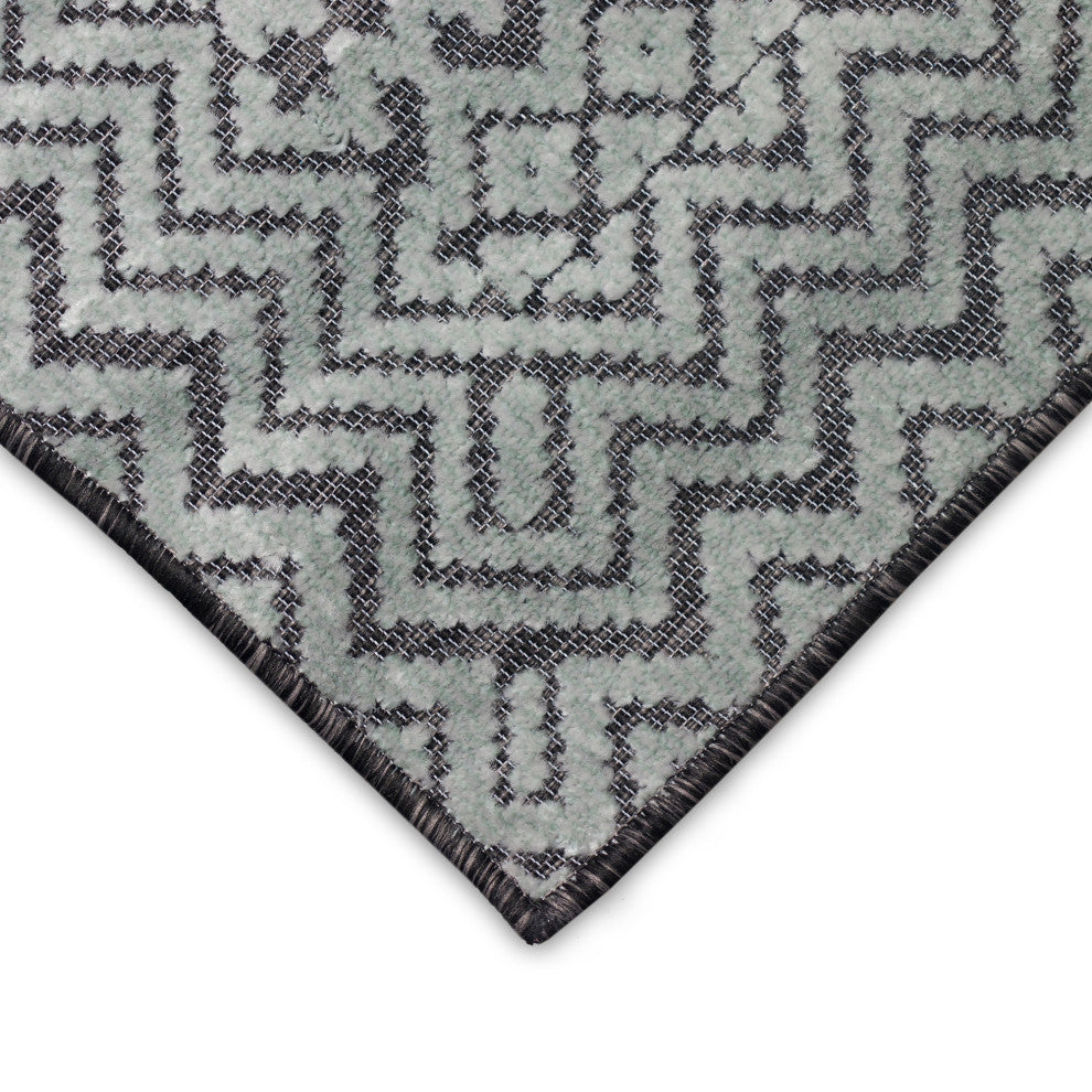 Canyon Tribal Stripe Indoor/Outdoor, Charcoal, 1'10"x7'6" Runner