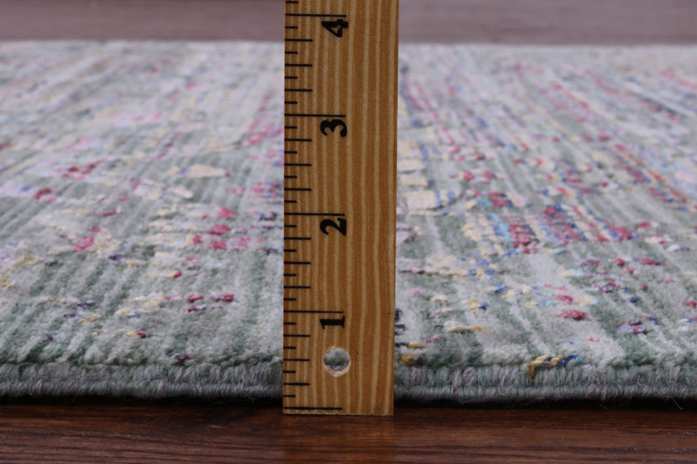 4' 1" X 6' 2" Modern Hand Knotted Wool and Silk Rug Q11843