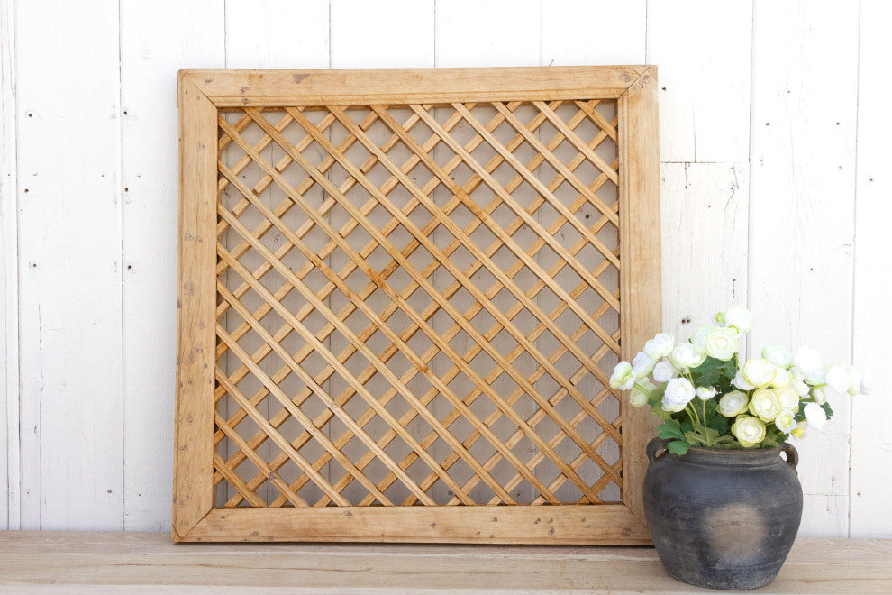 Daoli Rustic Wood Lattice Window