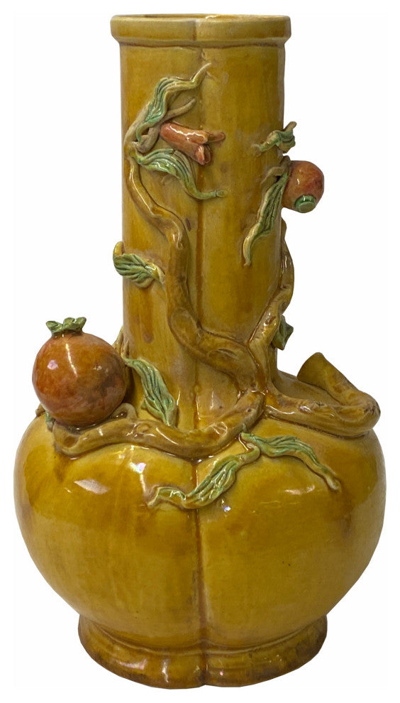 Handmade Chinese Ceramic Distressed Yellow Peach Theme Vase Hws1768