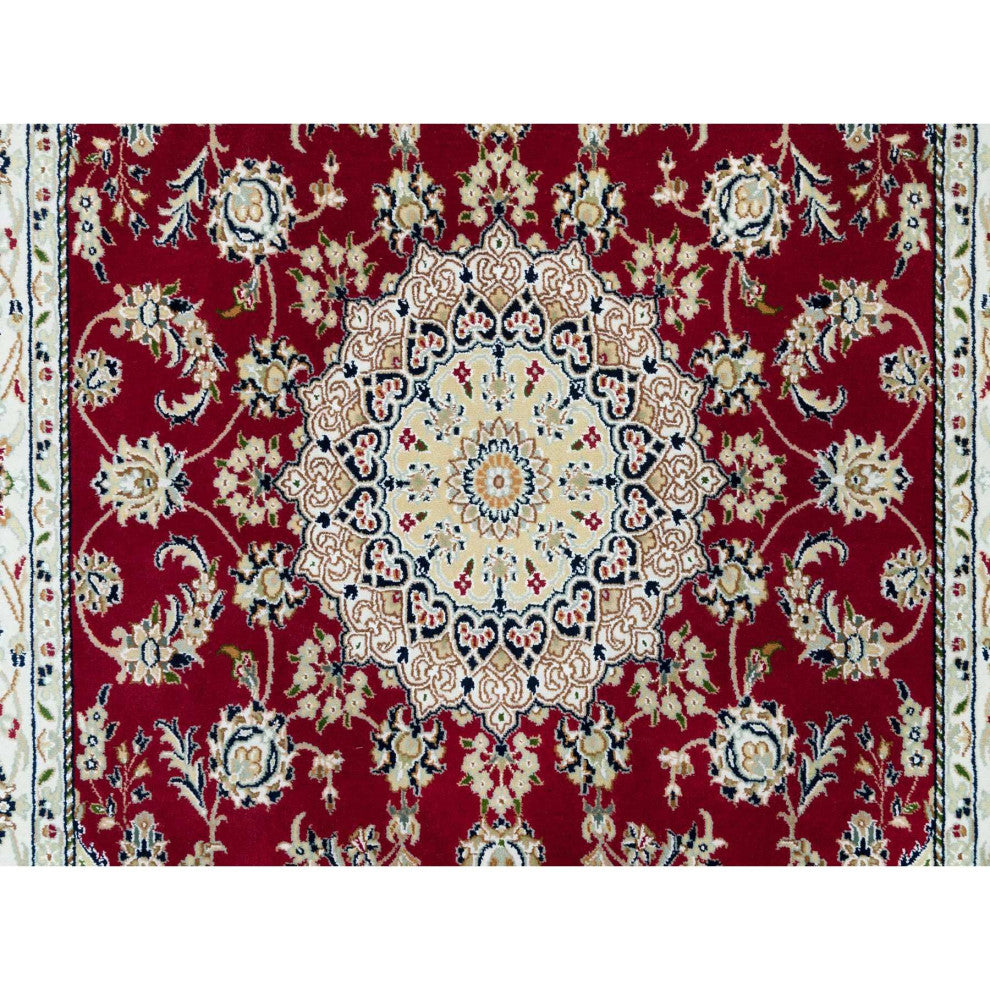 Burgundy Red, Nain Design, 250 KPSI, Soft Wool Hand Knotted Rug, 4'6"x6'10"