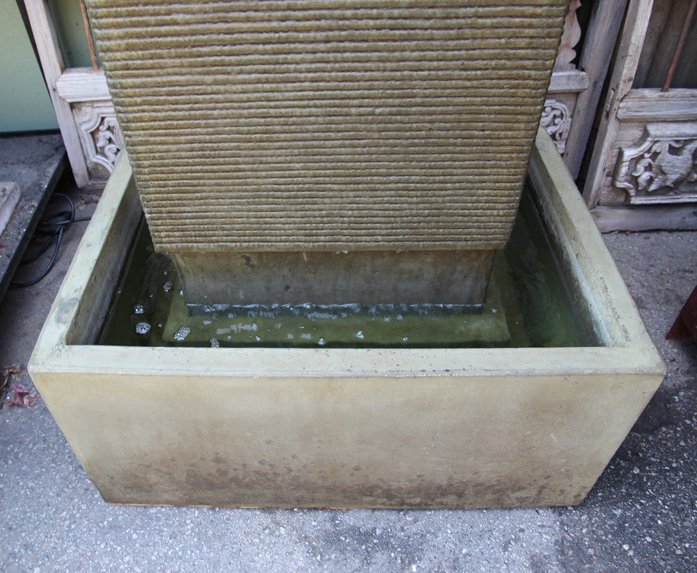 Green Cement Ripple Fountain