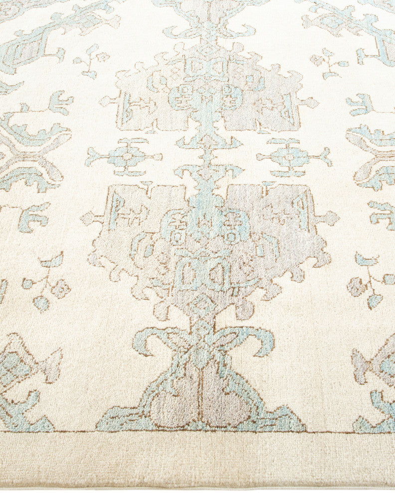 Eclectic, One-of-a-Kind Hand-Knotted Area Rug Ivory, 4'1"x6'6"