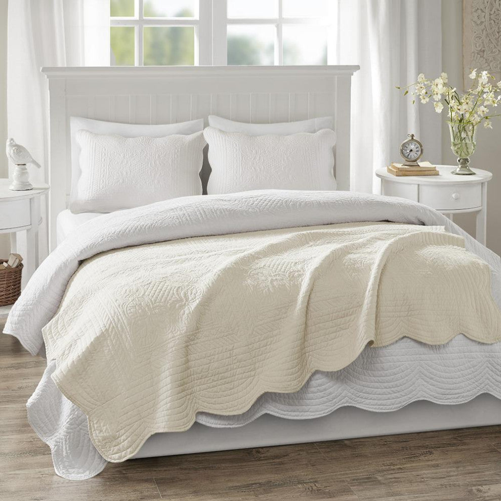 Microfiber Oversized Quilted Throw With Scalloped Edges, MP50-1215