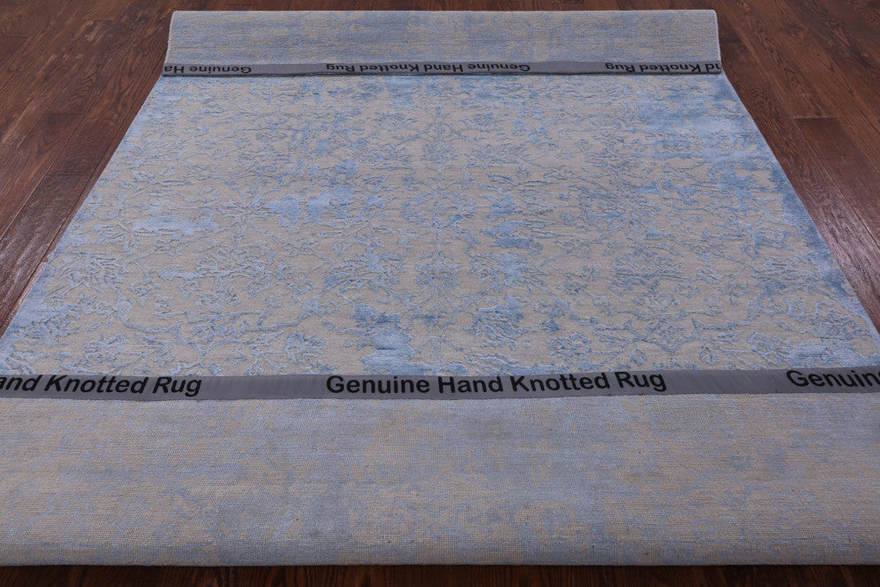 6' 3" X 8' 11" Handmade Persian Wool and Silk Rug Q6279