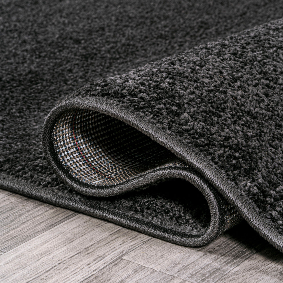 Haze Solid Low-Pile Runner Rug, Black, 5' Round