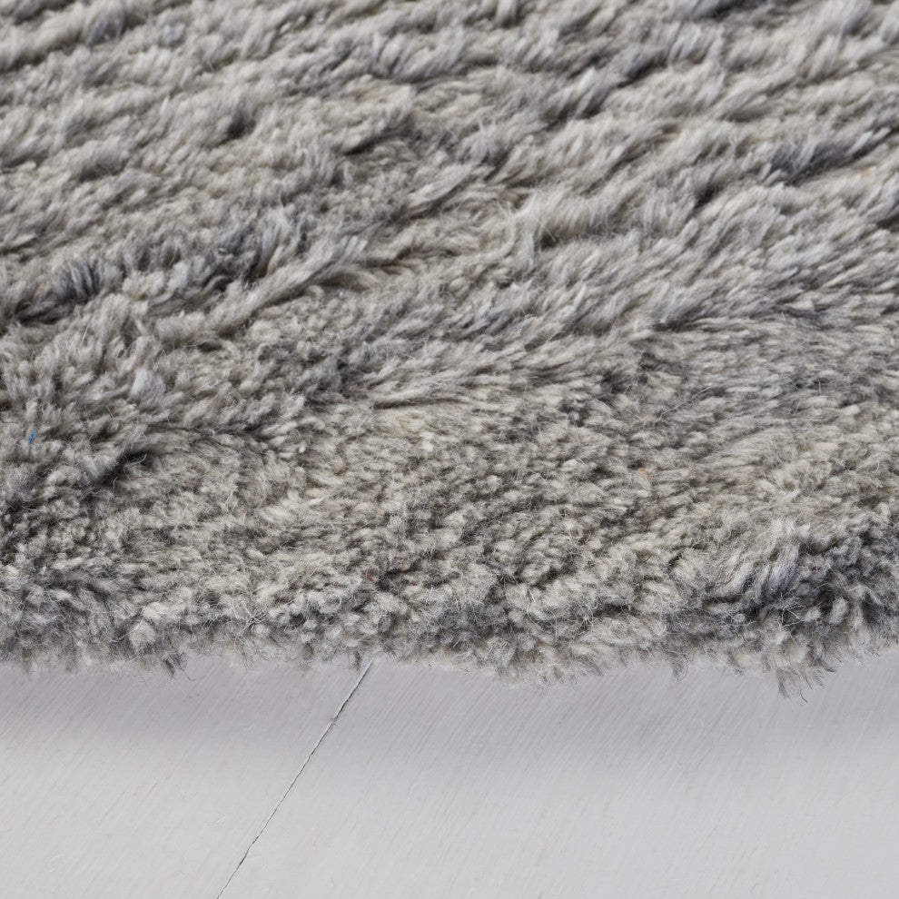 Safavieh Casablanca Collection CSB703F Rug, Grey, 6'' x 6'' Round