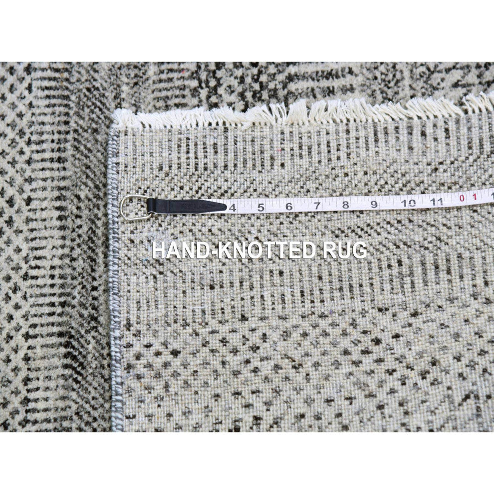 Ice Gray Grass Design Undyed 100% Wool Hand Knotted Oriental Rug, 2'5"x4'1"