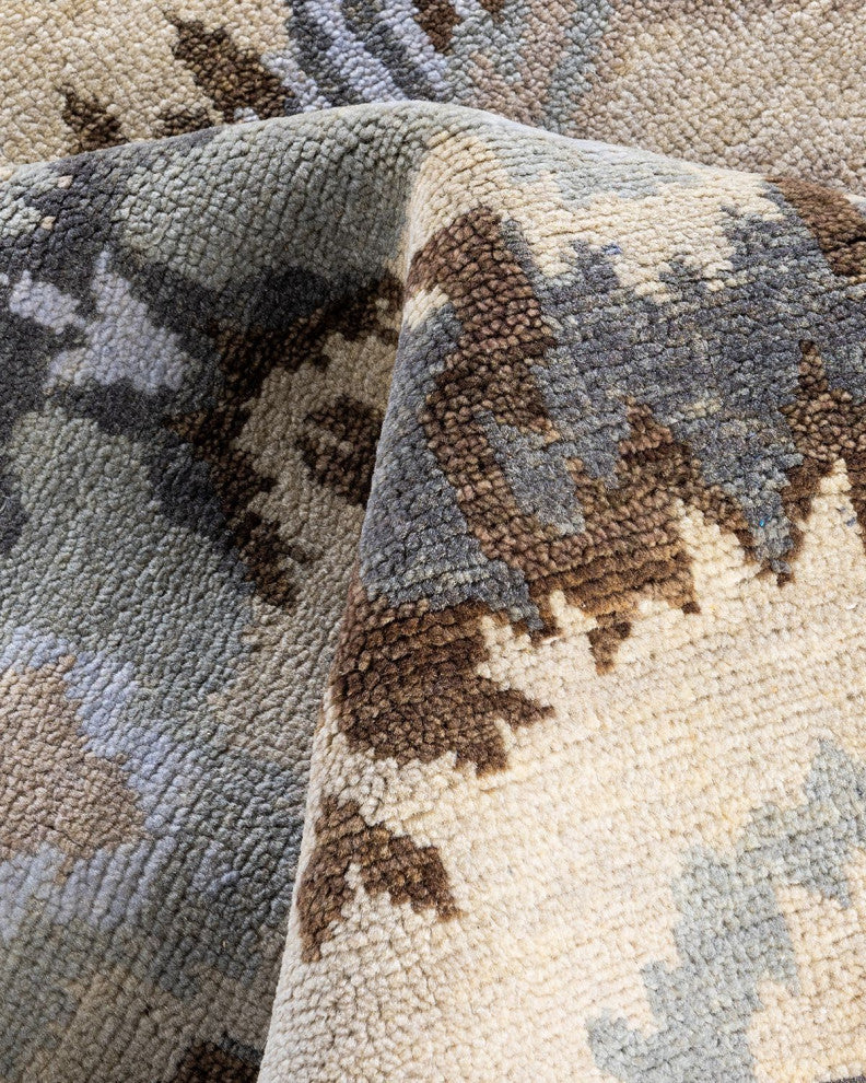 Ikat One-of-a-Kind Handmade Area Rug Beige, 8' 0" x 9' 10"