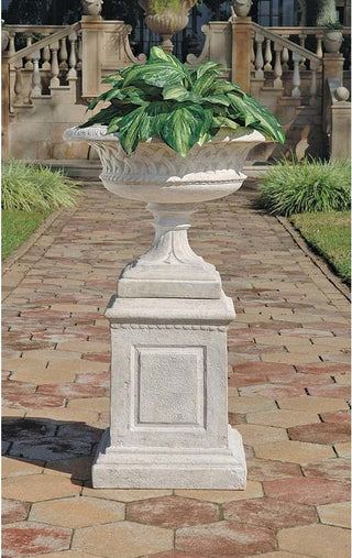 Larkin Garden Vase on Plinth