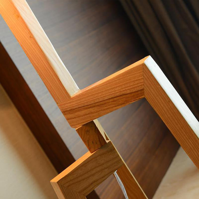 Guttingen | Modern LED Solid Wood Table Light Fixture